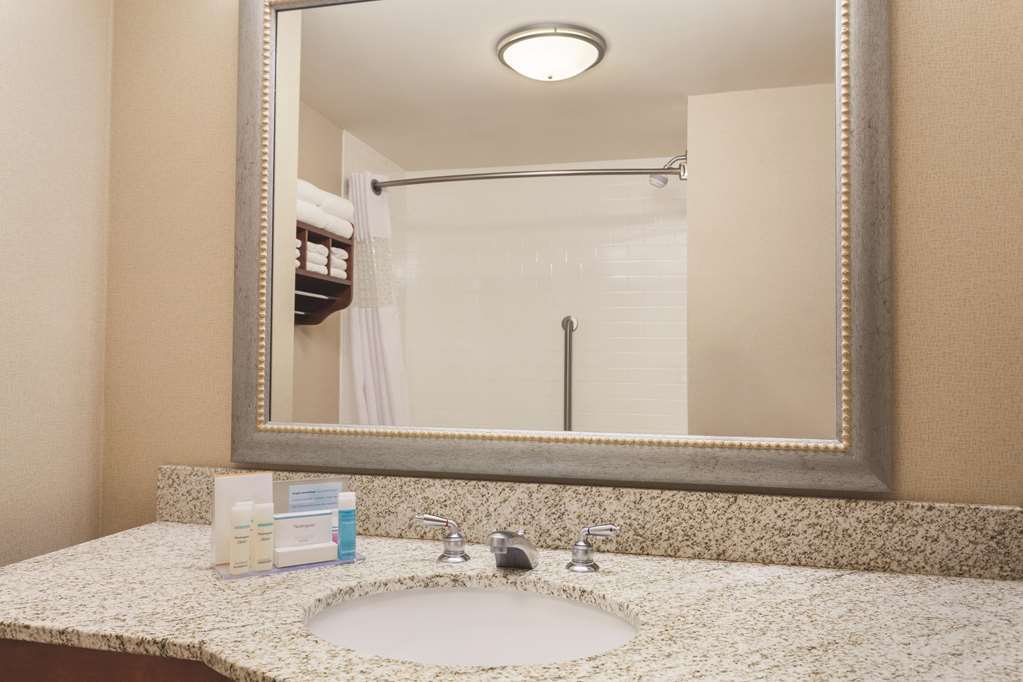 Hampton Inn & Suites Mystic Zimmer foto